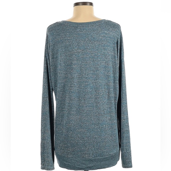 Gap Pullover Sweater - Picture 2 of 2